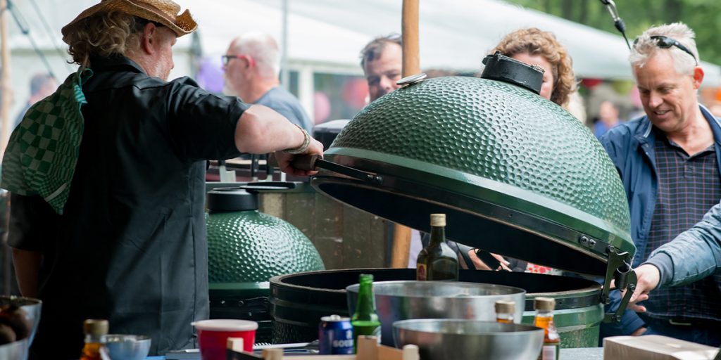 Big Green Egg 2XL grils Big Green Egg 2XL grils